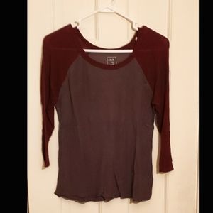 ME TO WE Medium Brown Colorblock Henley